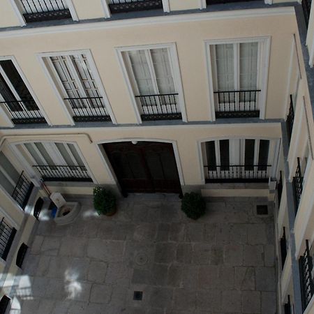 Hostal Yolanda Μαδρίτη Εξωτερικό φωτογραφία