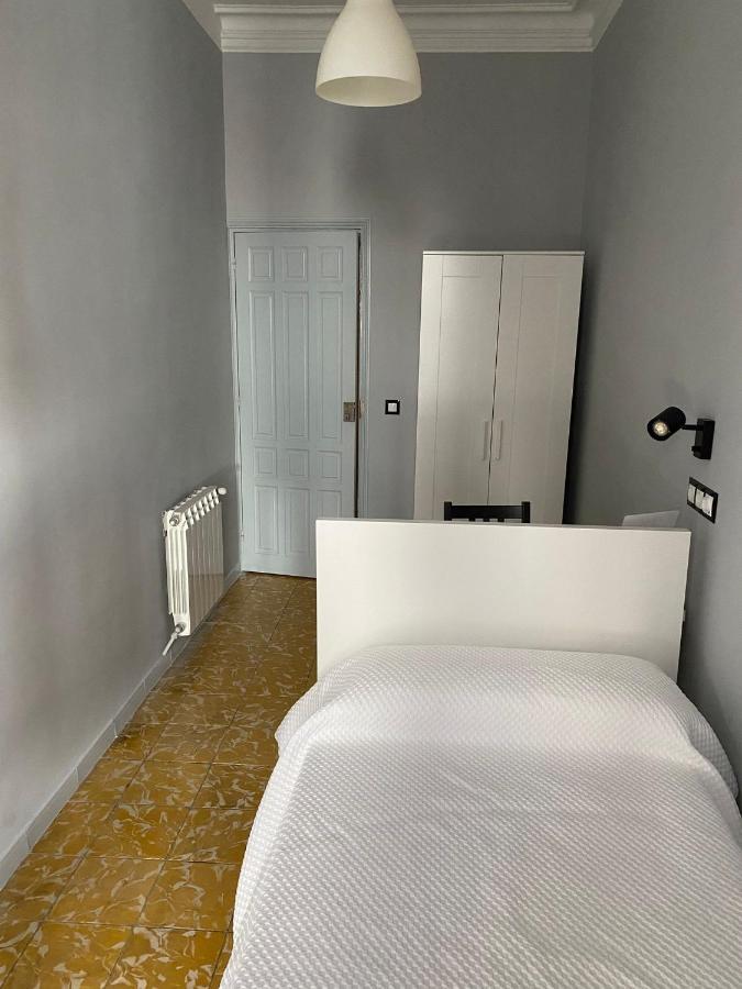 Hostal Yolanda Μαδρίτη Εξωτερικό φωτογραφία