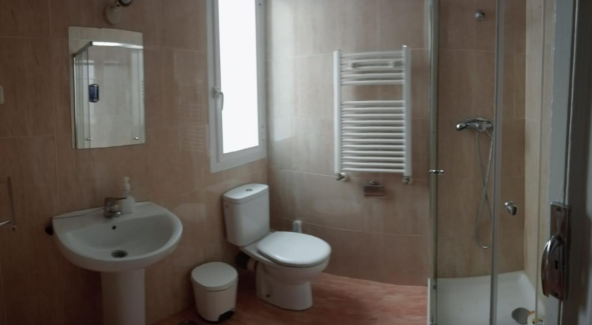 Hostal Yolanda Μαδρίτη Εξωτερικό φωτογραφία