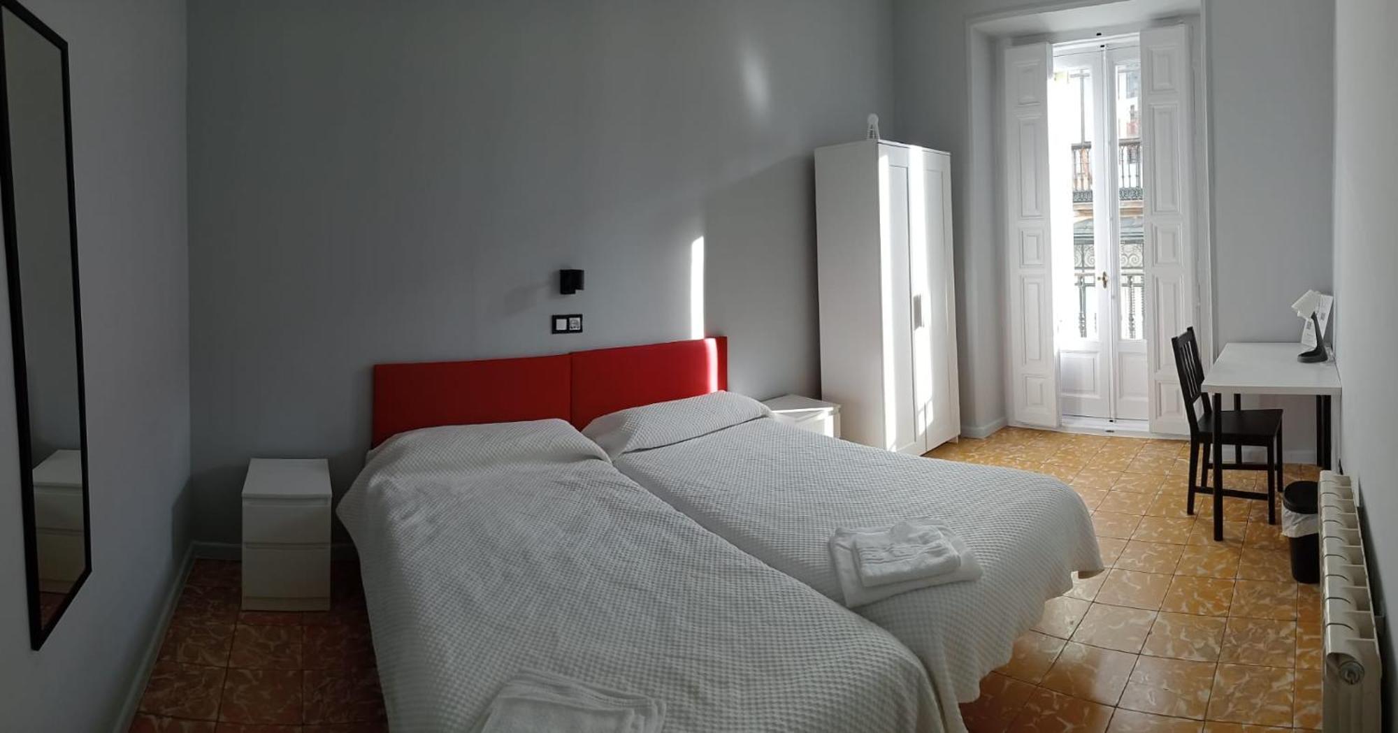 Hostal Yolanda Μαδρίτη Εξωτερικό φωτογραφία
