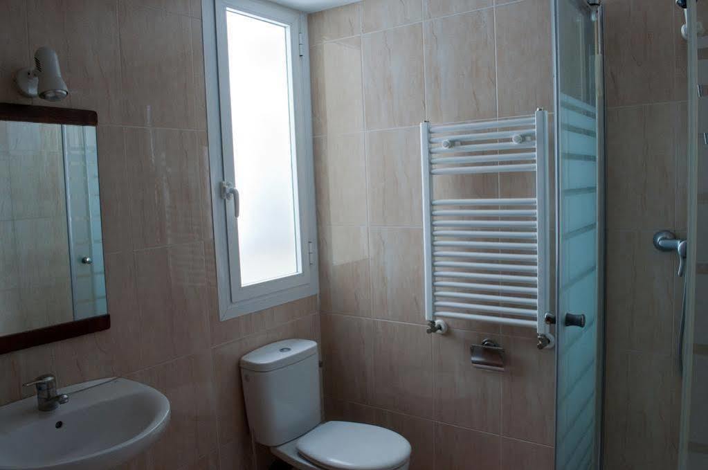 Hostal Yolanda Μαδρίτη Εξωτερικό φωτογραφία
